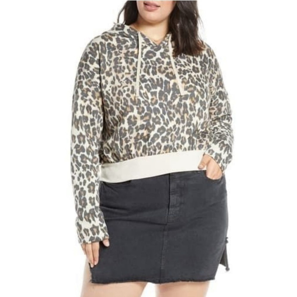 BP. Cropped Leopard Print Pullover Hoodie‎